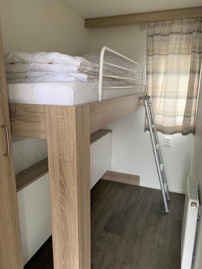 Chalet Op Gezellige Familiecamping Bij Zee Kamperland