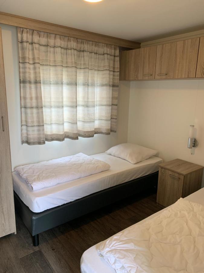 Op Gezellige Familiecamping Bij Zee Chalet Kamperland