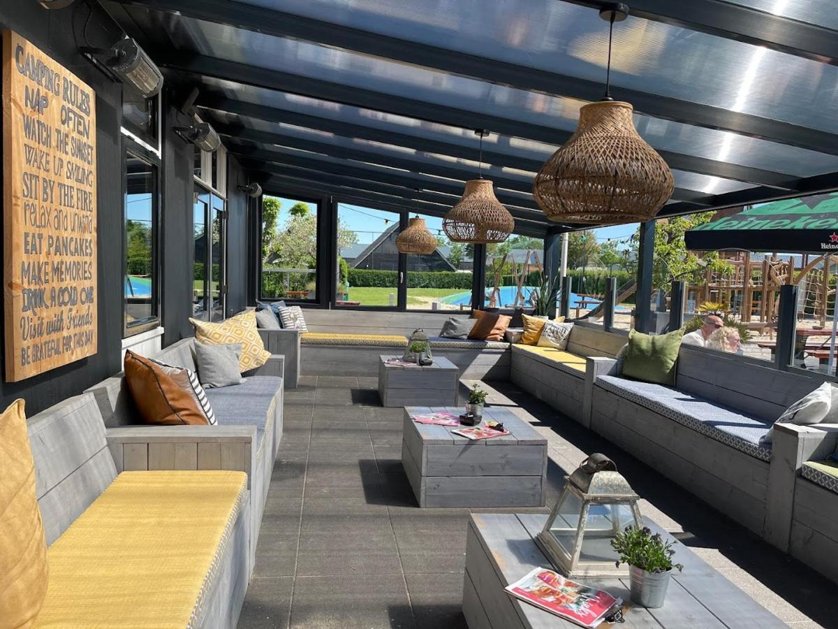 Chalet Op Gezellige Familiecamping Bij Zee Kamperland